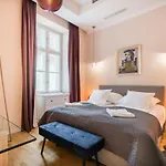Bpr Adagio Design Home With A/C