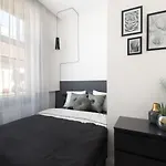 Hollo 3 Bedroom Downtown Apartment