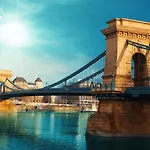 Prime Downtown Budapest Luxury Condo, Private Spa, Home Cinema, Patio