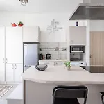 Bpr Embrody City Apartment
