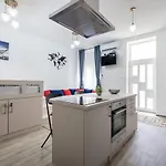 Bpr Embrody City Apartment