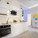 Bpr Chic Gem In The Heart Of The City