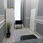 A10 Alkotmany B Apartment