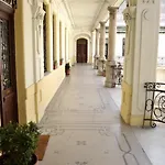 A10 Alkotmany B Apartment