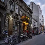 Sunny Penthouse Front Of Szimpla Kert