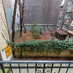 Margaret Apartment