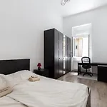 D78 Dohany Apartment