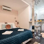 Bpr The Cribs Of Budapest - Studio33