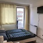 Roland Apartment Westnd
