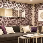 Peaceful Central Stay Gozsdu