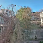 Sunny Studio At The Castle