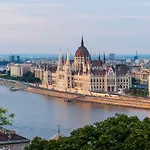 Stunning 2 Double Br Apartment In The Heart Of Budapest