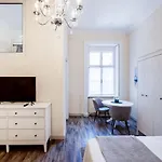 Andrassy 13 Center Apartment