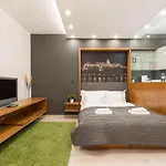 Retro Budapest Dream Suite Near The Danube