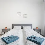 Cosy Home Close To The Center With Parking Garage