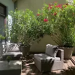 Varalja Home