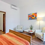 Extra Central New Apartment