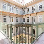 Leda\'S Apartment Next To The Danube And Fashion Street