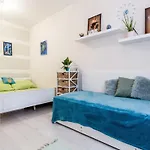 Central Downtown Apartment