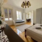 Deluxe Downtown Apartment With A Fabulous View