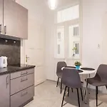 The White House Apartment