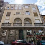 Gellert Mountain Apartment