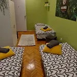 K21 Party Apartment Hotel With Inhouse Ruin Pub