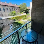 B 205, Apartments In The Heart Of The Jewish Quarter