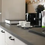 Your Home In Budapest: Cozy, Central & Silent