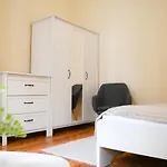 Your Home In Budapest: Cozy, Central & Silent