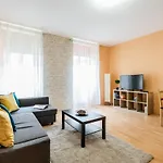 Central Premier Apartment