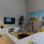 Apartment In City Centre A16