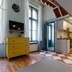 Paulay\'S Studio Apartment In The City Center.