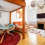 Central Design Apartment