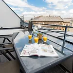 River Luxury Suite