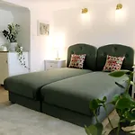 Marvelosa Apartment - Central By The Chain Bridge