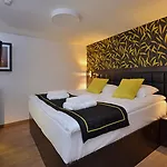 Opera Garden Hotel&Apartments