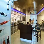 12 Revay Hotel