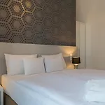Hotel Mika Downtown