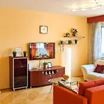 MODERN CONDO IN HEART Of DOWNTOWN BP w BALCONY