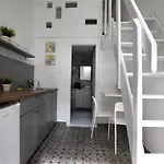 Budget Apartment by Hi5 - Kertesz street