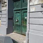 Little-Oasis Apartment