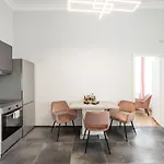 Prime Star Fashion Street Modern Luxury Apartments
