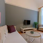 Lovely Apartment Next To Synagogue.