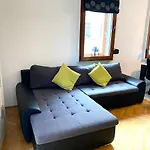 Budapest Heart By Gozsdu Apartment