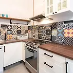 Vivid Downtown Apartment Close To Kalvin Ter