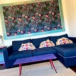 Lovely Cosy Art Flat