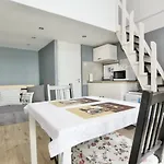 Standard Apartment by Hi5 - Wesselényi street