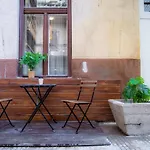 Apartment In Super Location M9