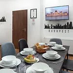 Imádnivaló modern lakás, pár percre a belvárostól